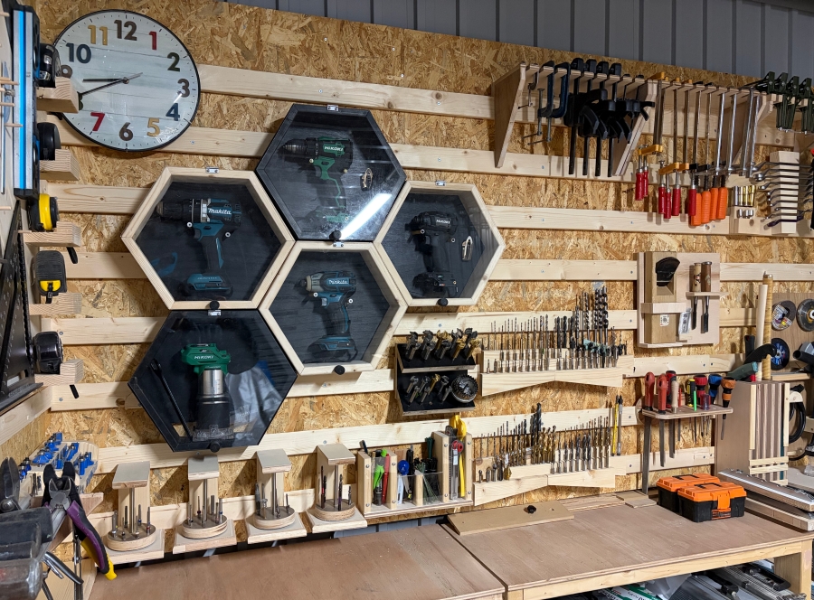 フレンチクリートで工具を収納した画像