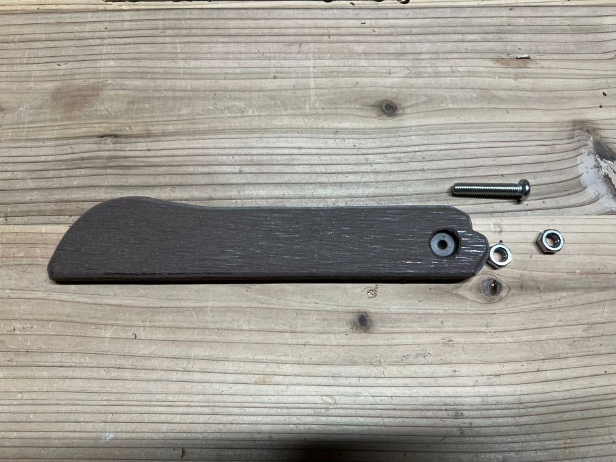 フェンスドアのラッチに使うパーツの画像