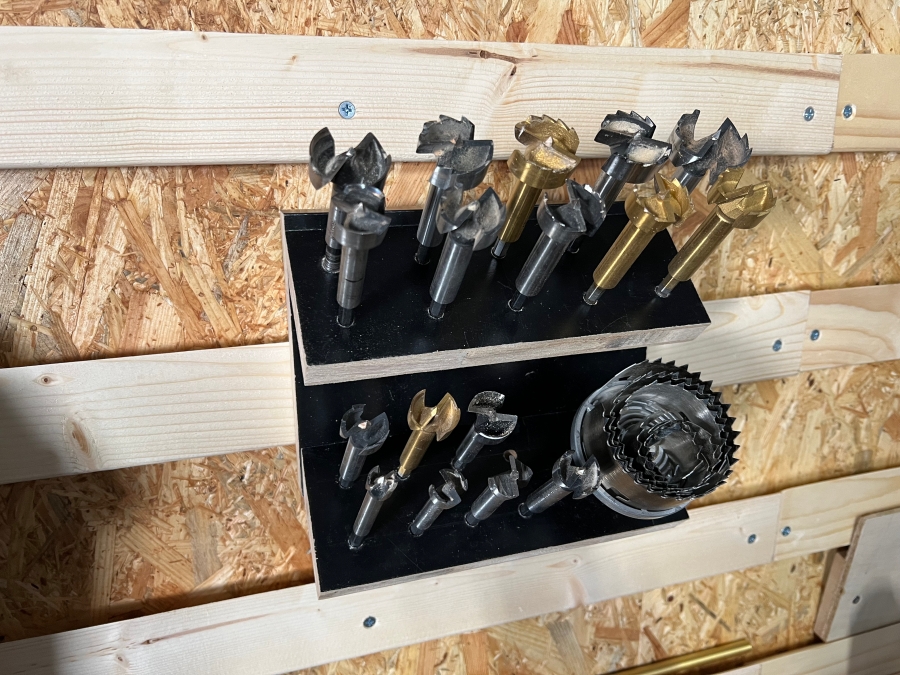 ボアビットをフレンチクリートで大きさ順に収納した画像