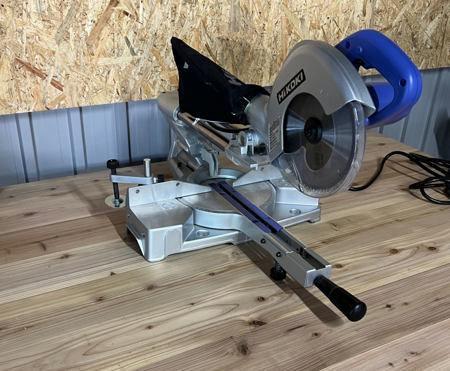 ハイコーキの卓上スライド丸ノコの画像