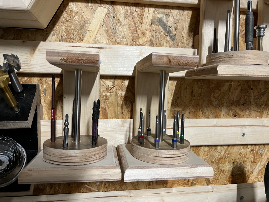 フレンチクリートで収納する自作の回転式ドライバービット