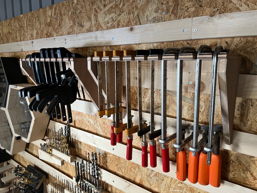 自作フレンリクリートでクランプを収納した画像